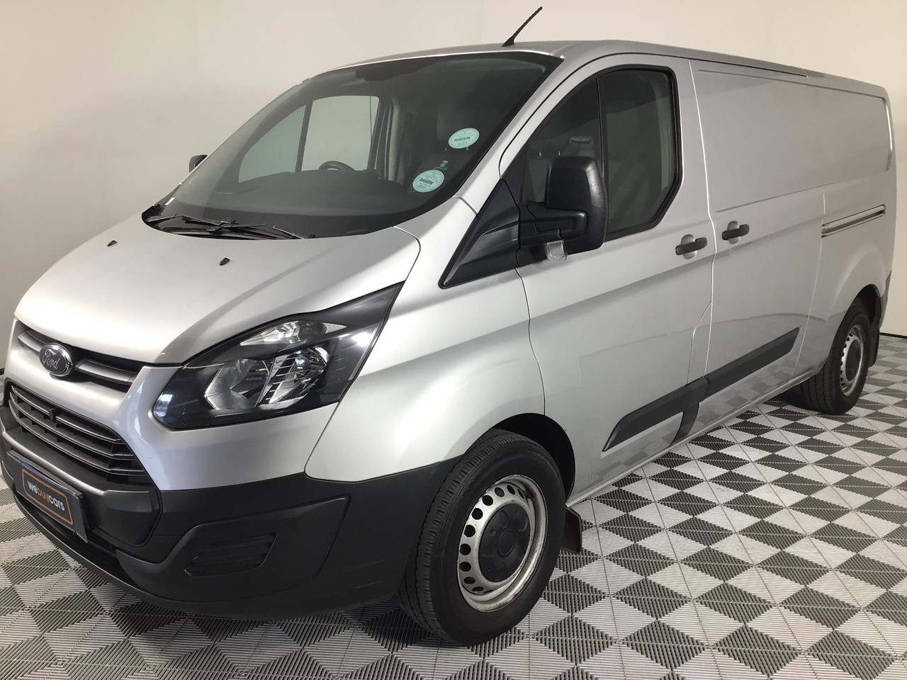 Used 2016 Ford Transit Custom 2.2tdci Ambiente LWB Panel Van for sale ...