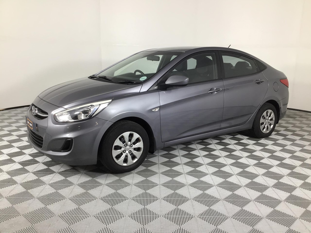 Hyundai accent 1 6