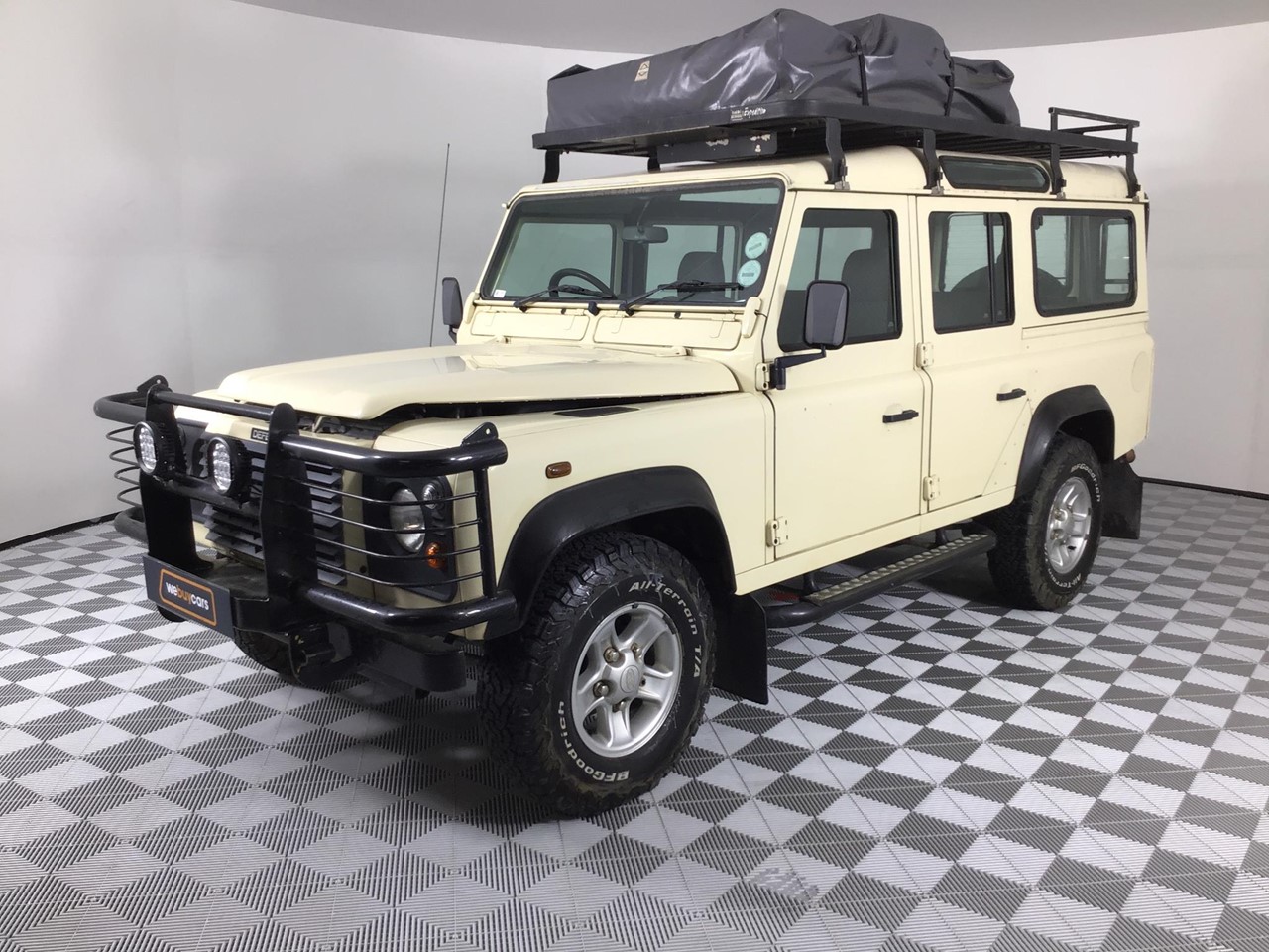 Land rover defender 2005