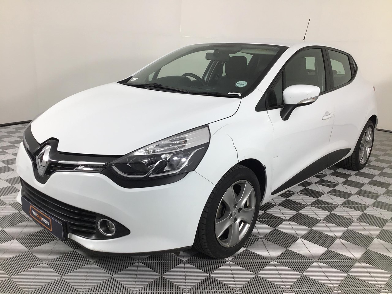 Used 2016 Renault Clio IV 1.2T Expression EDC 5-Door (88 KW) for sale ...