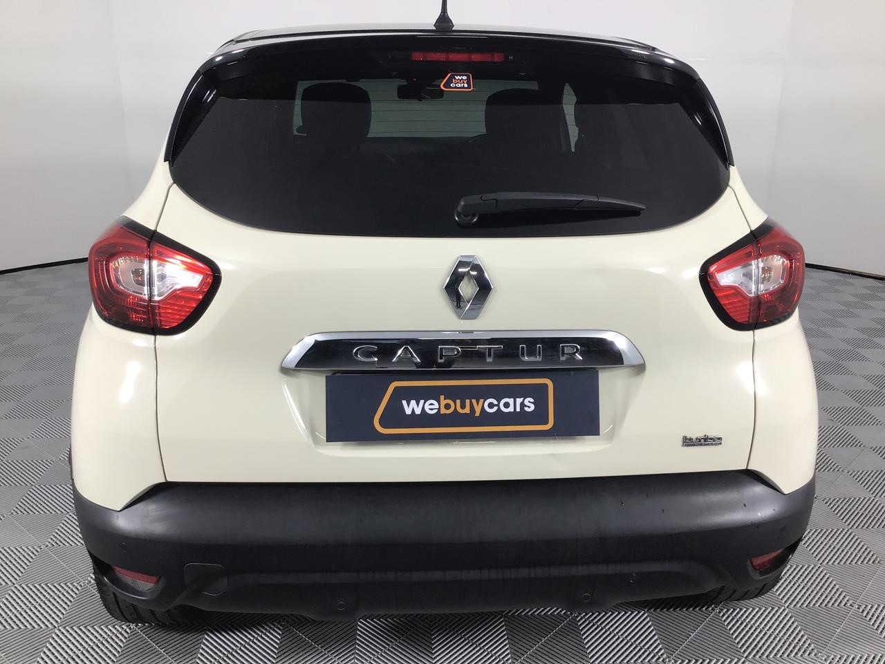 Used 2016 Renault Captur 1.2T Dynamique EDC 5-Door (88 KW) for sale ...